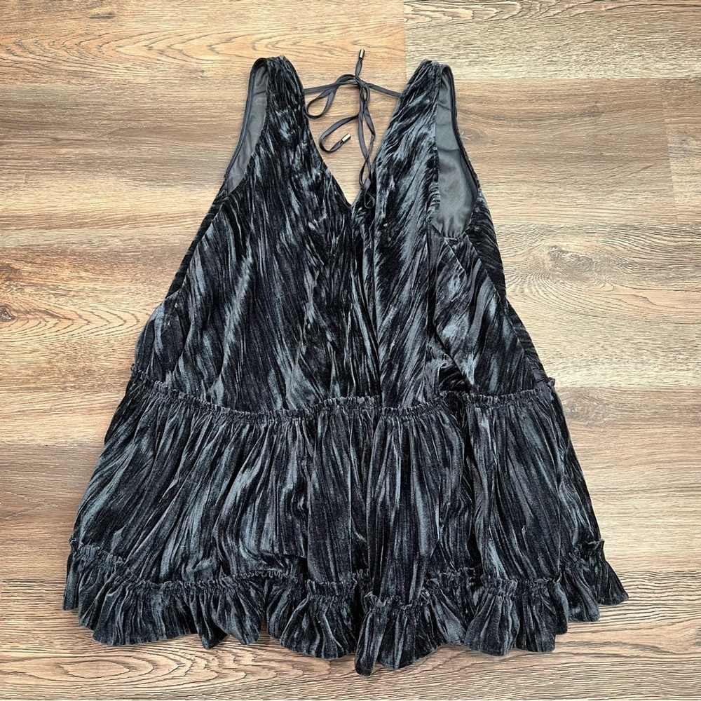 Free People Pleated Plush Swing Dress in Rare Night Navy Blue Velour - Picture 6 of 9